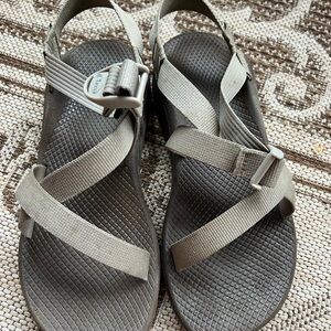 Chacon water shoes size 10